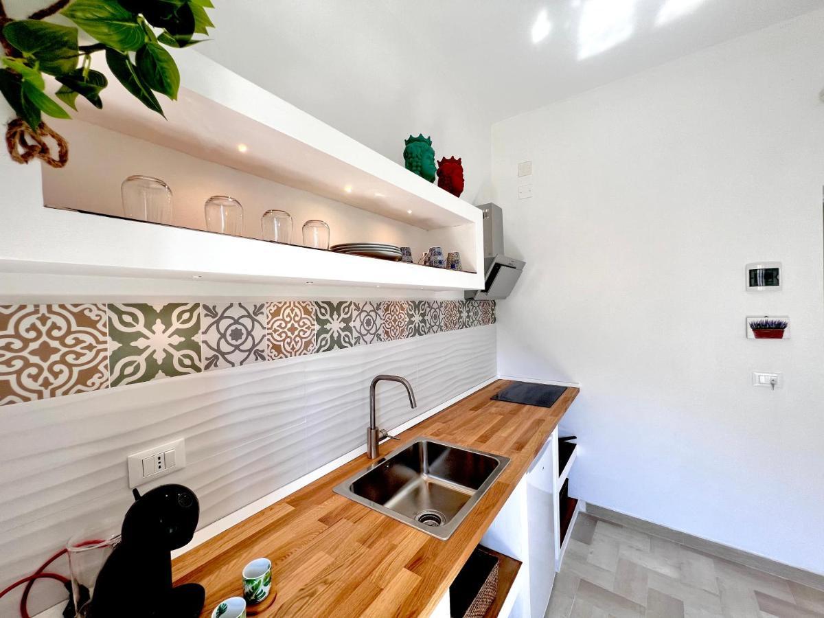 Villa Di Nera Apartments ปาแลร์โม ภายนอก รูปภาพ