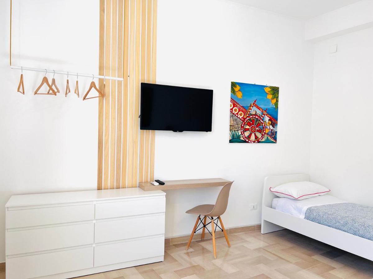 Villa Di Nera Apartments ปาแลร์โม ภายนอก รูปภาพ